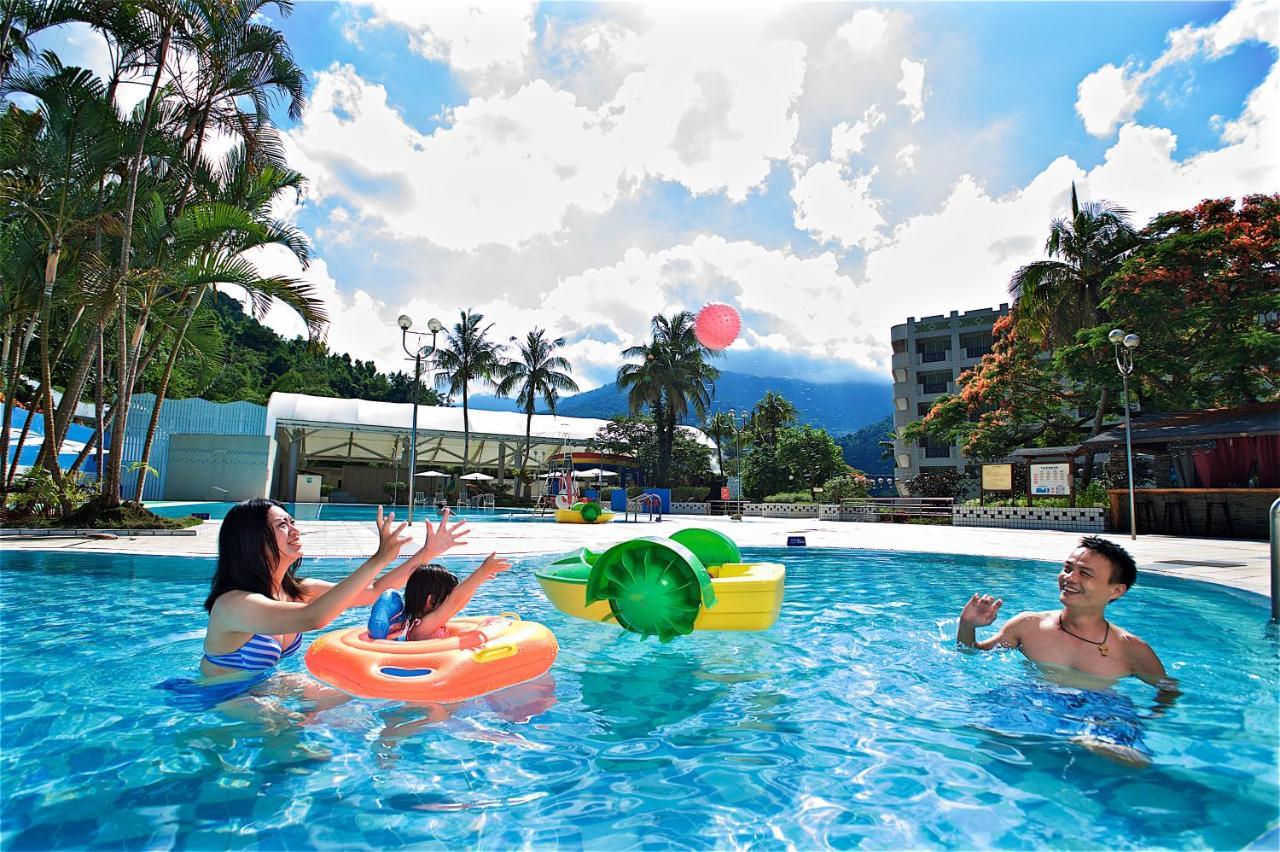 Hotel Royal Chihpin Wenquan Eksteriør bilde The outdoor pool