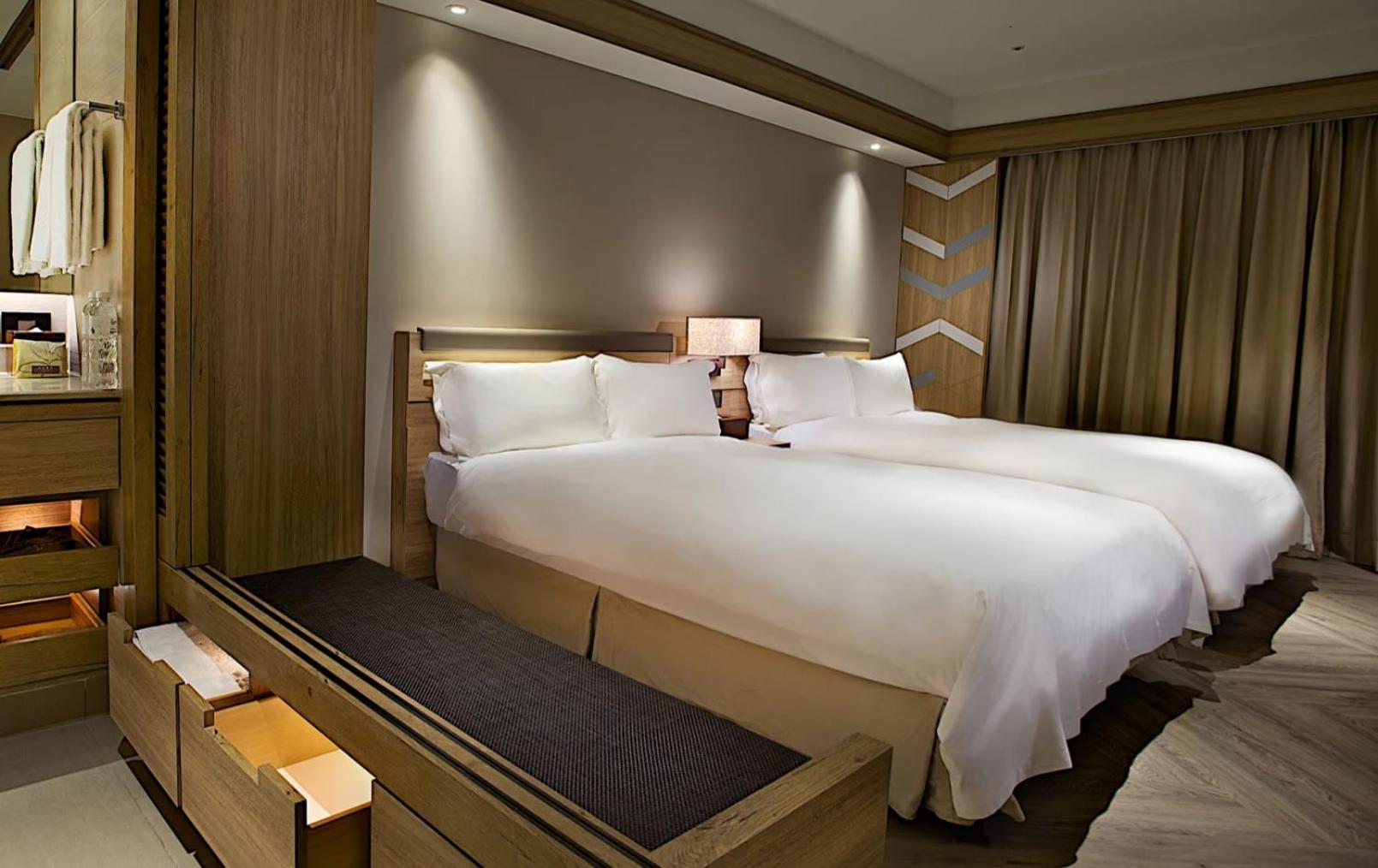 Hotel Royal Chihpin Wenquan Eksteriør bilde A bedroom at the hotel