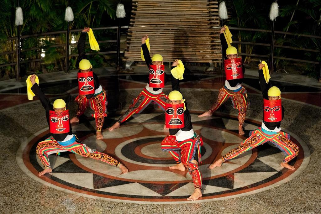 Hotel Royal Chihpin Wenquan Eksteriør bilde The traditional dance of the Tausug people